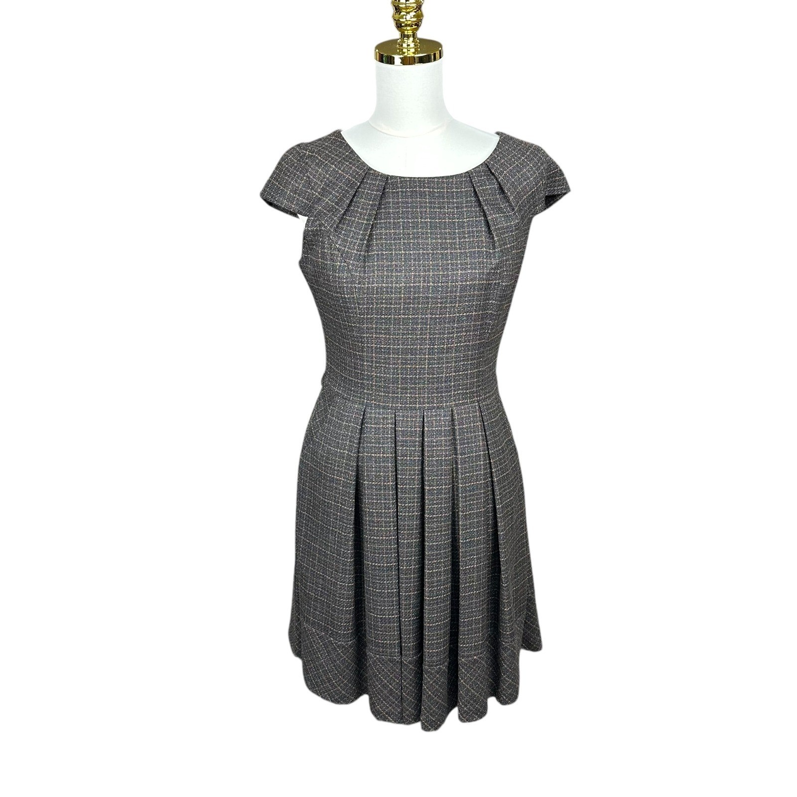 Grey Brown Plaid Pleated Cap Sleeve Fit and Flare Dress Size M Pocketed Preppy