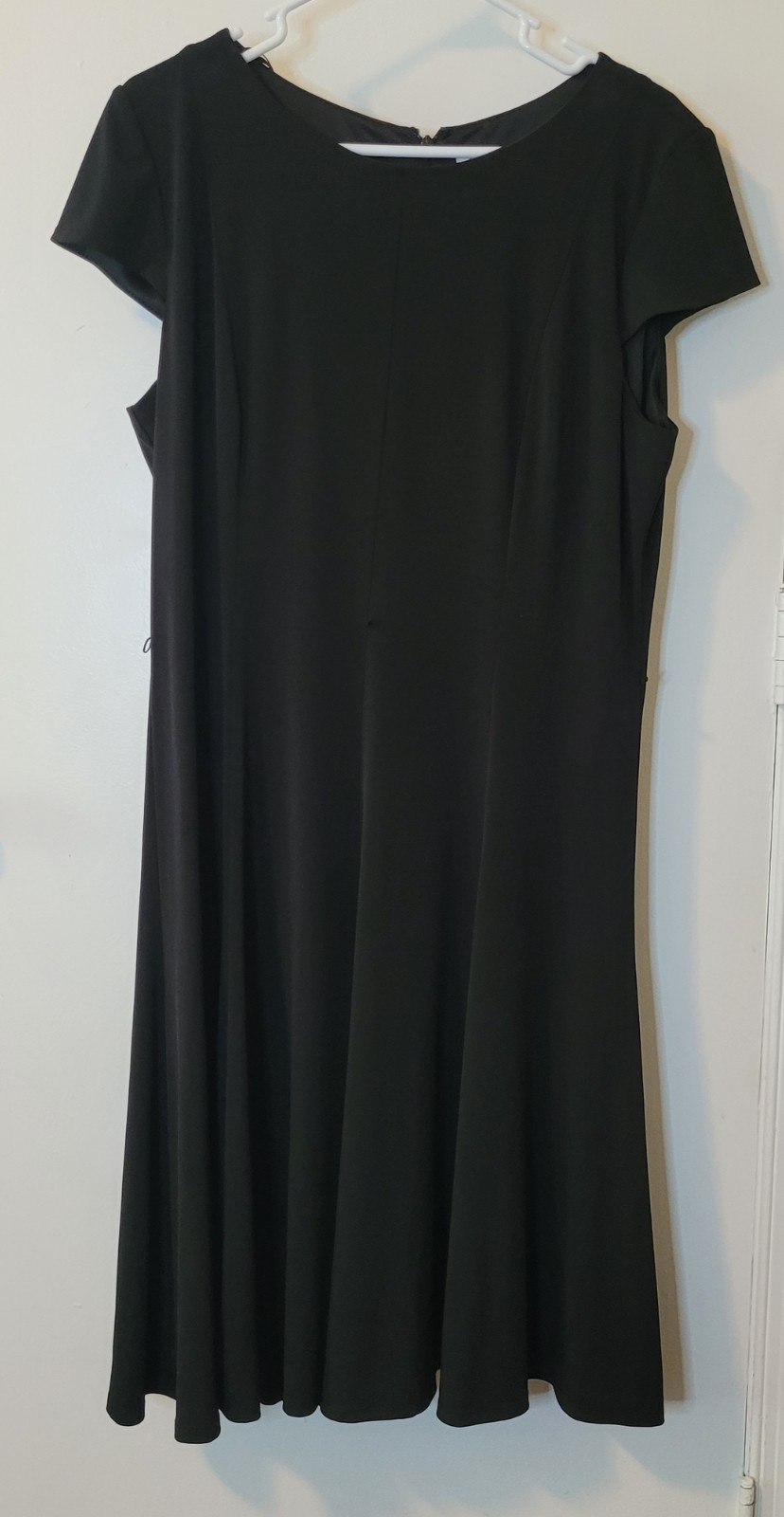 Laura Jeffries Women’s Size 16 Black Dress