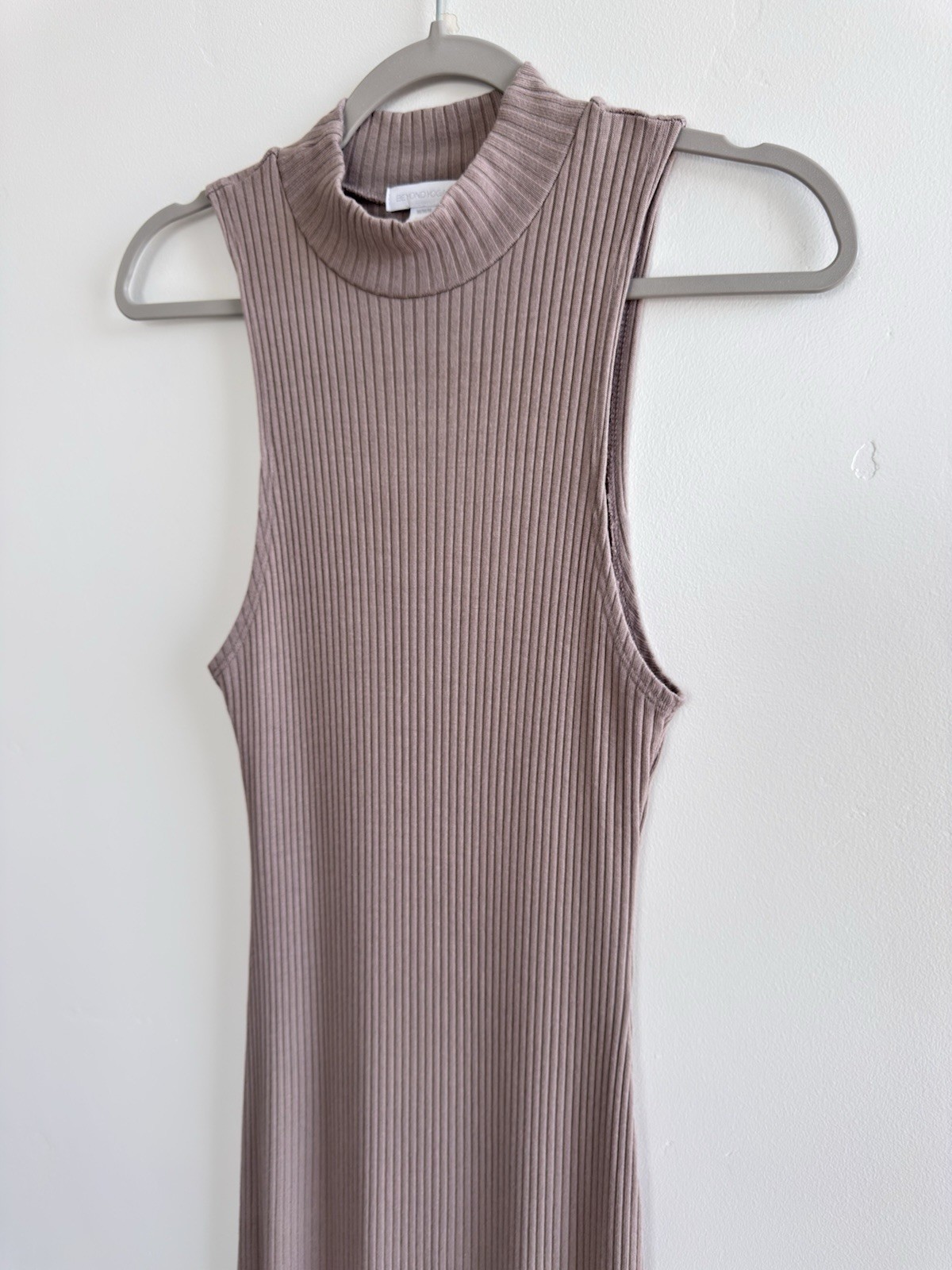 Beyond Yoga Well Traveled Ribbed Mock Neck Sleeveless Midi Maxi Dress Taupe M