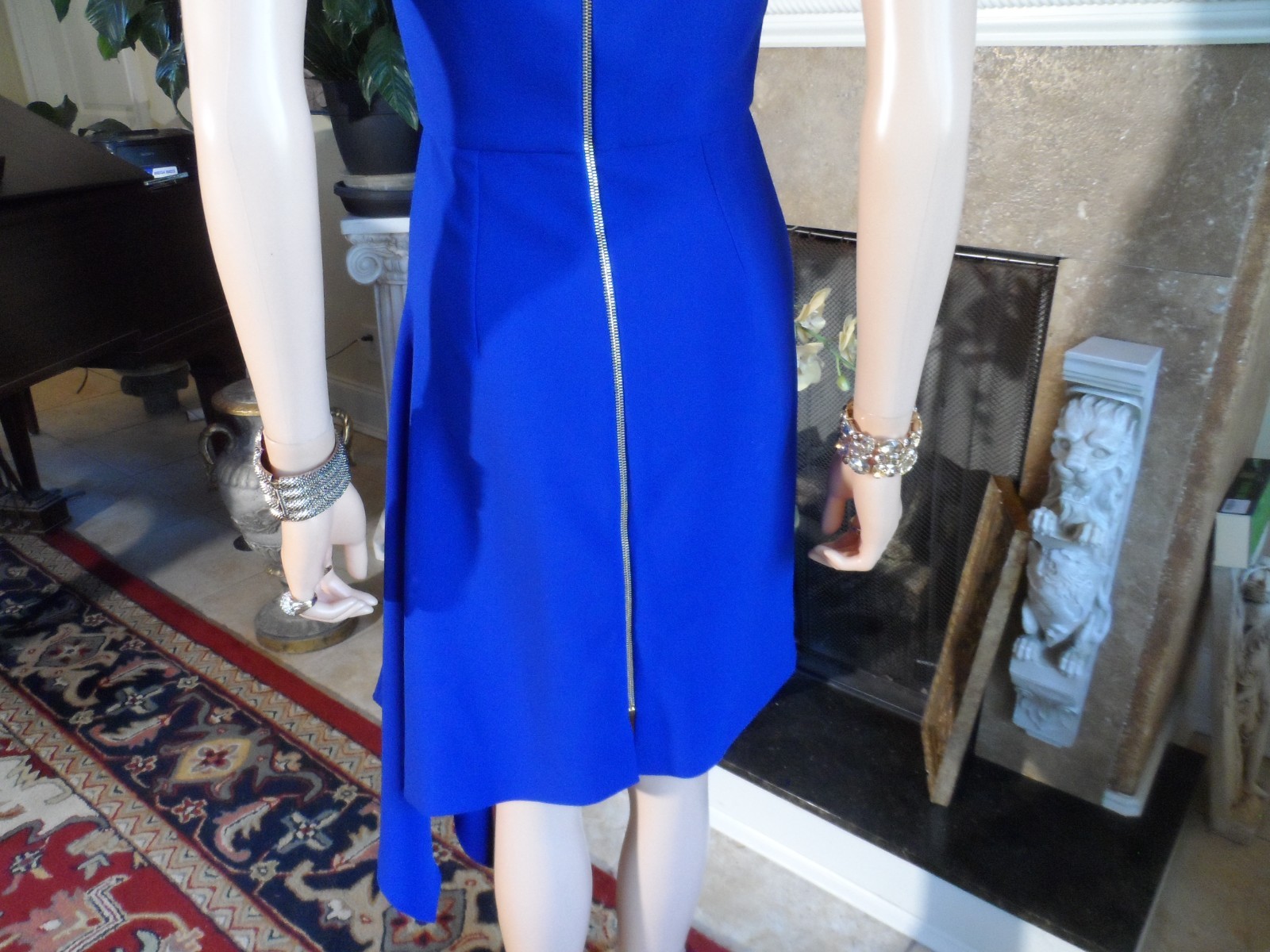 Roland Mouret Cobalt Blue Asymmetric Hem V-Neck Sheath Dress – Size US 2
