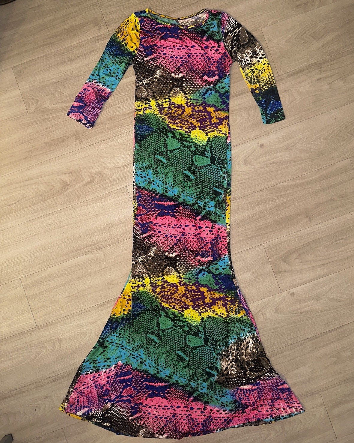 Auditions Maxi Dress Open Cut Out Keyhole Back Snake Rainbow Jersey Stretch L