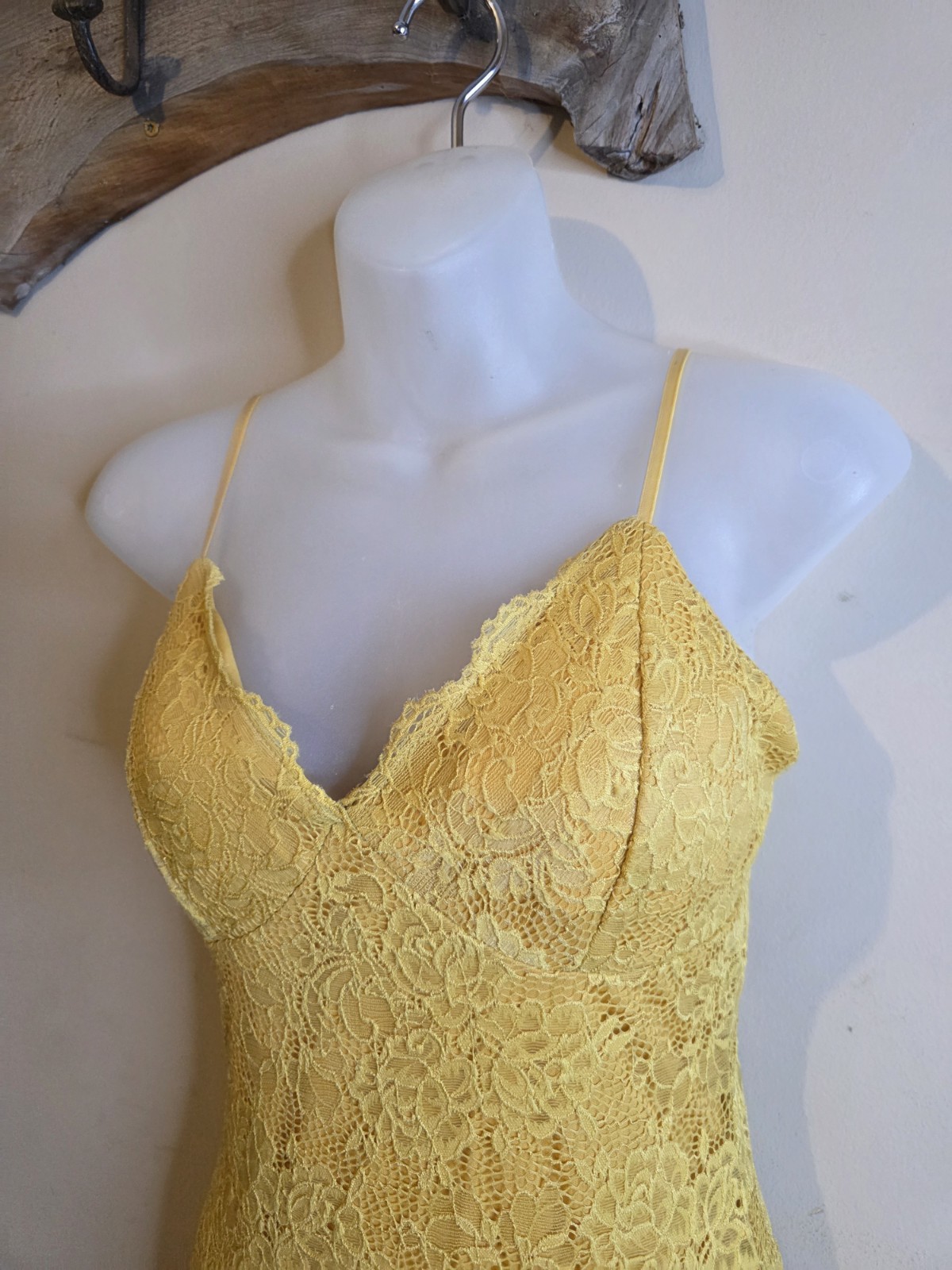Windsor, Yellow Spaghetti Straps Maxi Dress Above to At Knee NWT Size Small