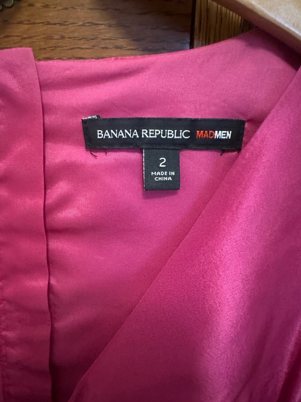 Pink Satiny Silk “MadMen” Banana Republic dress Size 2