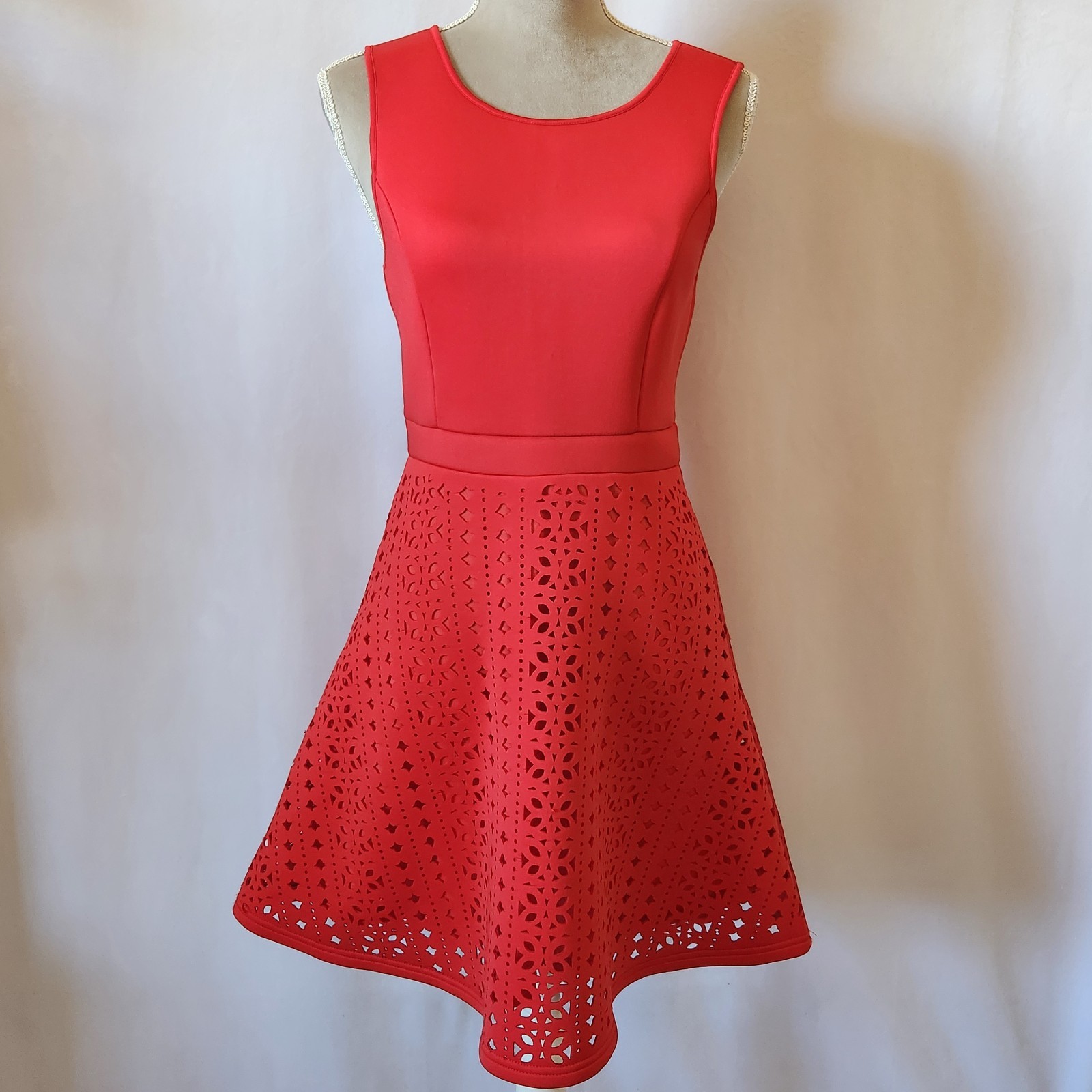 Alya Francesca’s Women’s SZ S Red Sleeveless A-Line Ponte Knit Eyelet Midi Dress