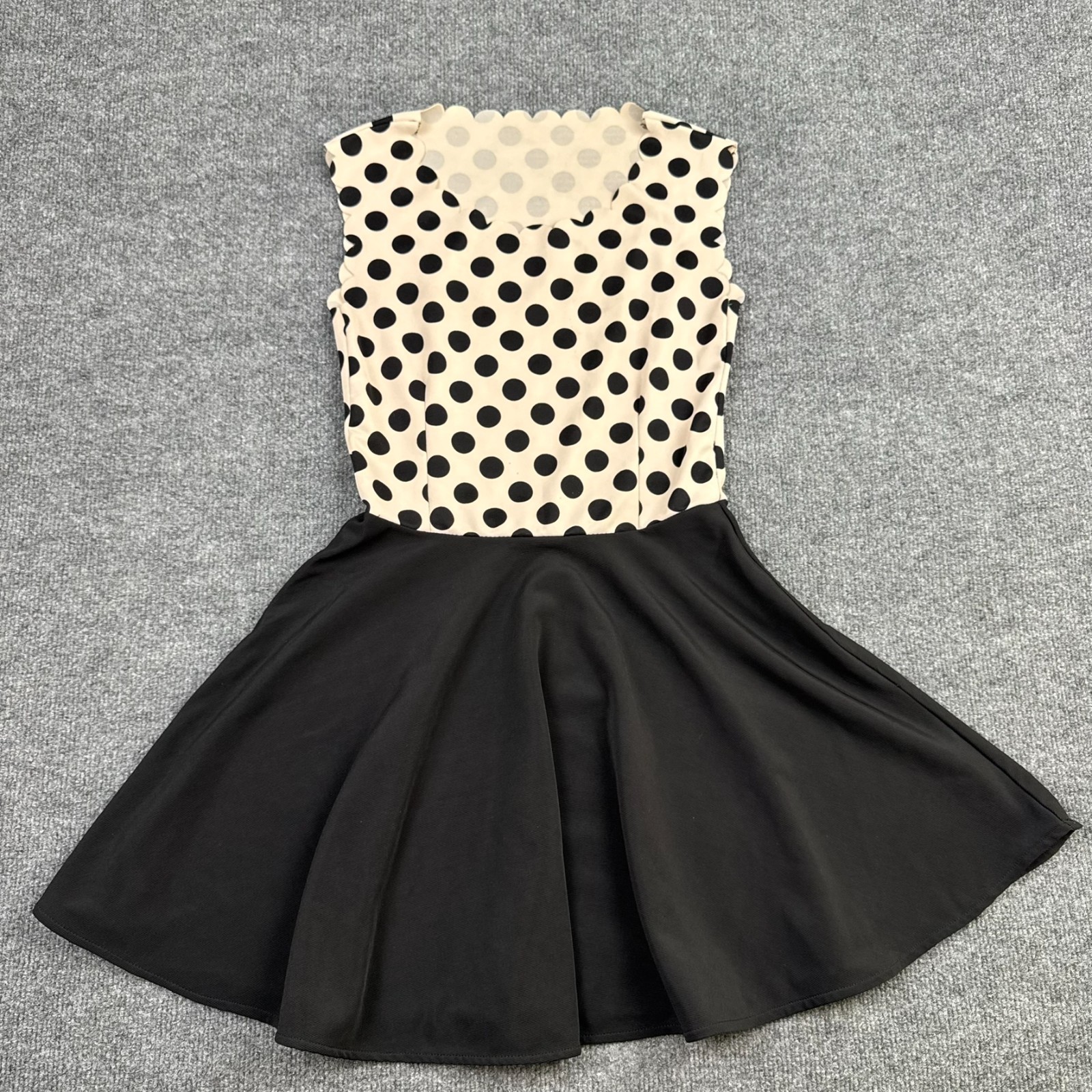 Women Polka Dot Scalloped Fit & Flare Dress Stretch Mini Black Cream No Tag S/M