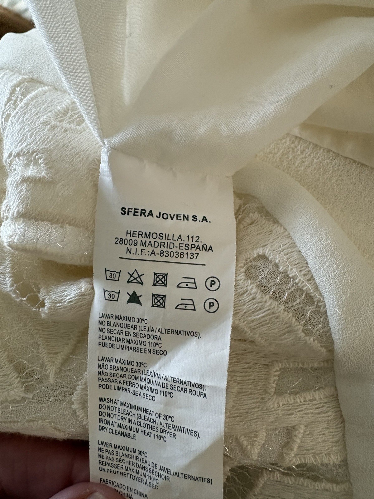 Sfera Women’s Halter Neck Ivory Shift Dress with Textured Geometric Pattern M