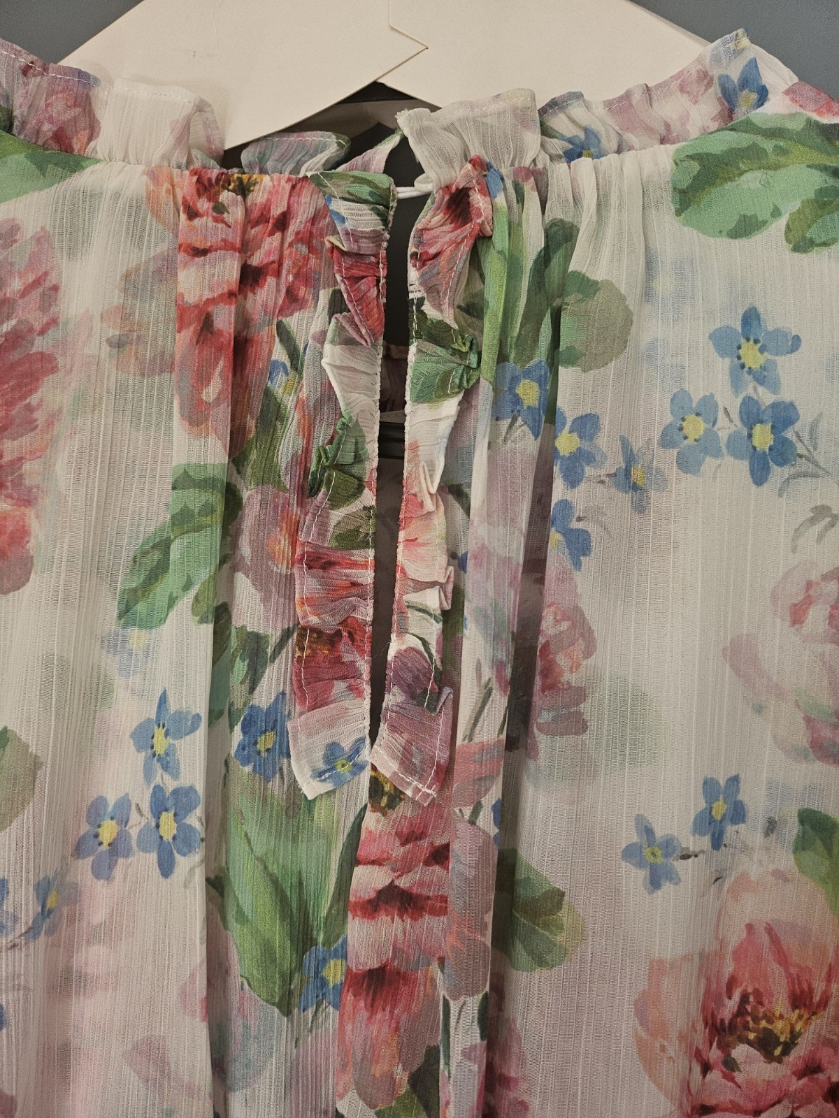 Needle & Thread Ideal Wedding Summer dress.Size UK 14 Floral design.length 145cm