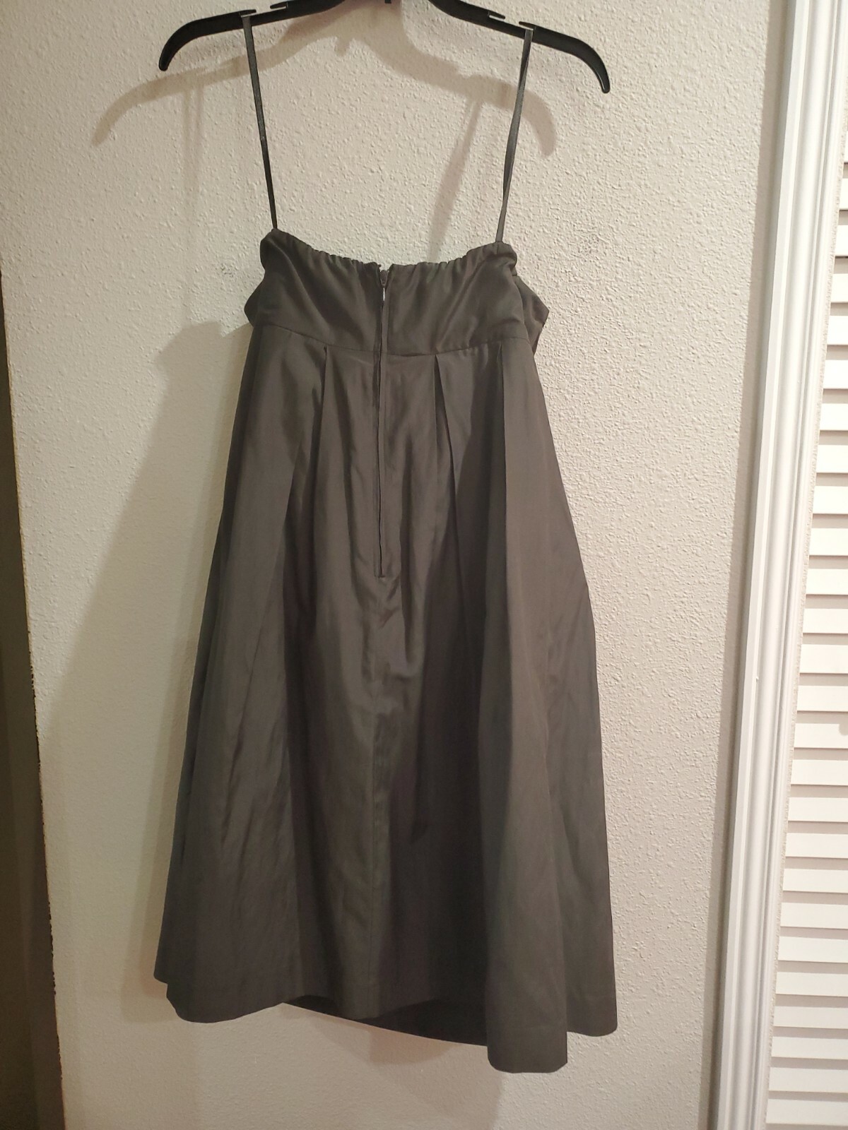 GAP Silk Blend Strapless Dress Box Pleats Slate Gray Applique pink Flowers Sz 4