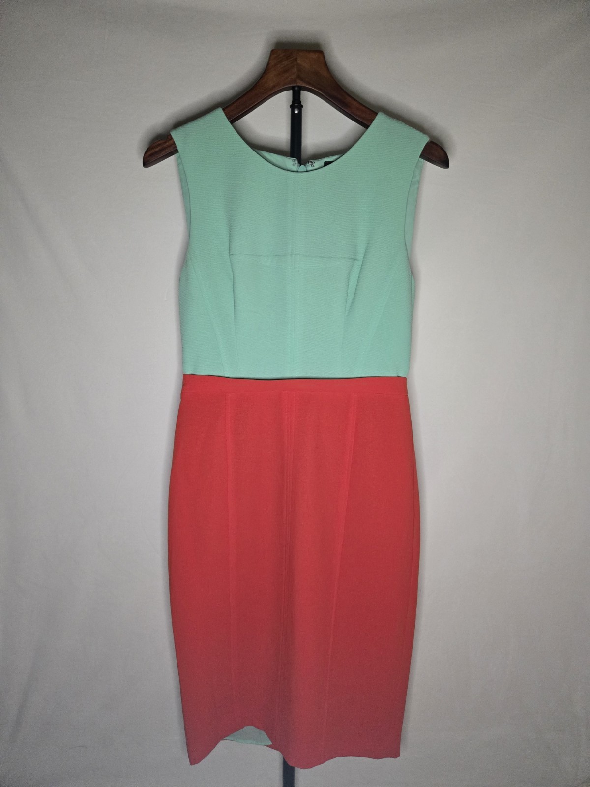 BCBGMAXAZRIA Colorblock Sheath Dress Size 6 Sleeveless Round Neck Lined Zip