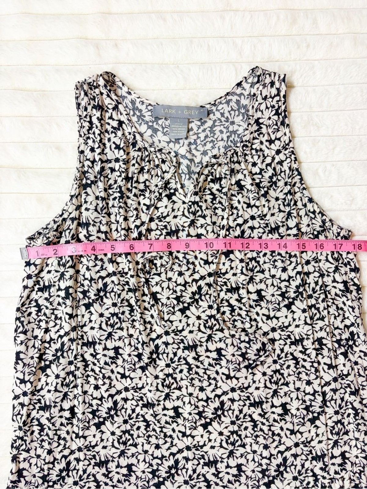 Lark & Grey Black & Ivory Floral Tiered Sleeveless Tunic Dress Size Large