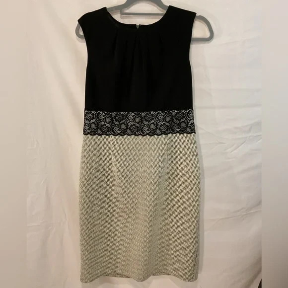 London Times Cream/Black/gold Metallic Midi back zip Dress Sz 12“