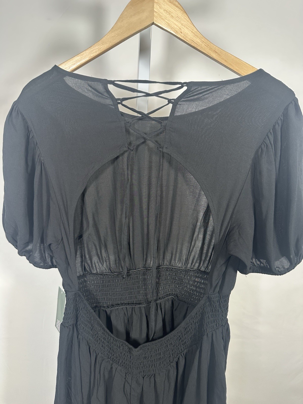 Wild Fable Black Solid Woven Rayon Round Neck Puff Sleeve Open Back Mini L