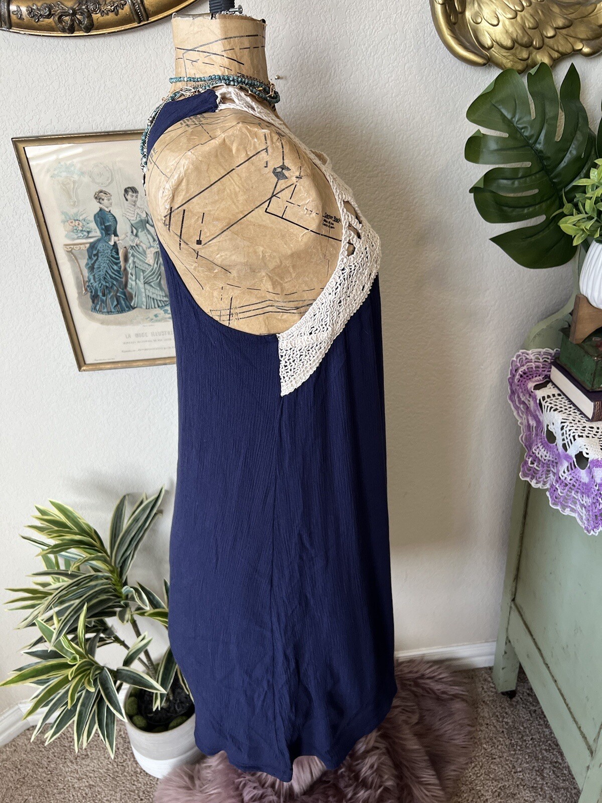 Klozlyne Cream Crochet Navy Blue Crinkle Sleeveless Boho Coastal Dress Sz L