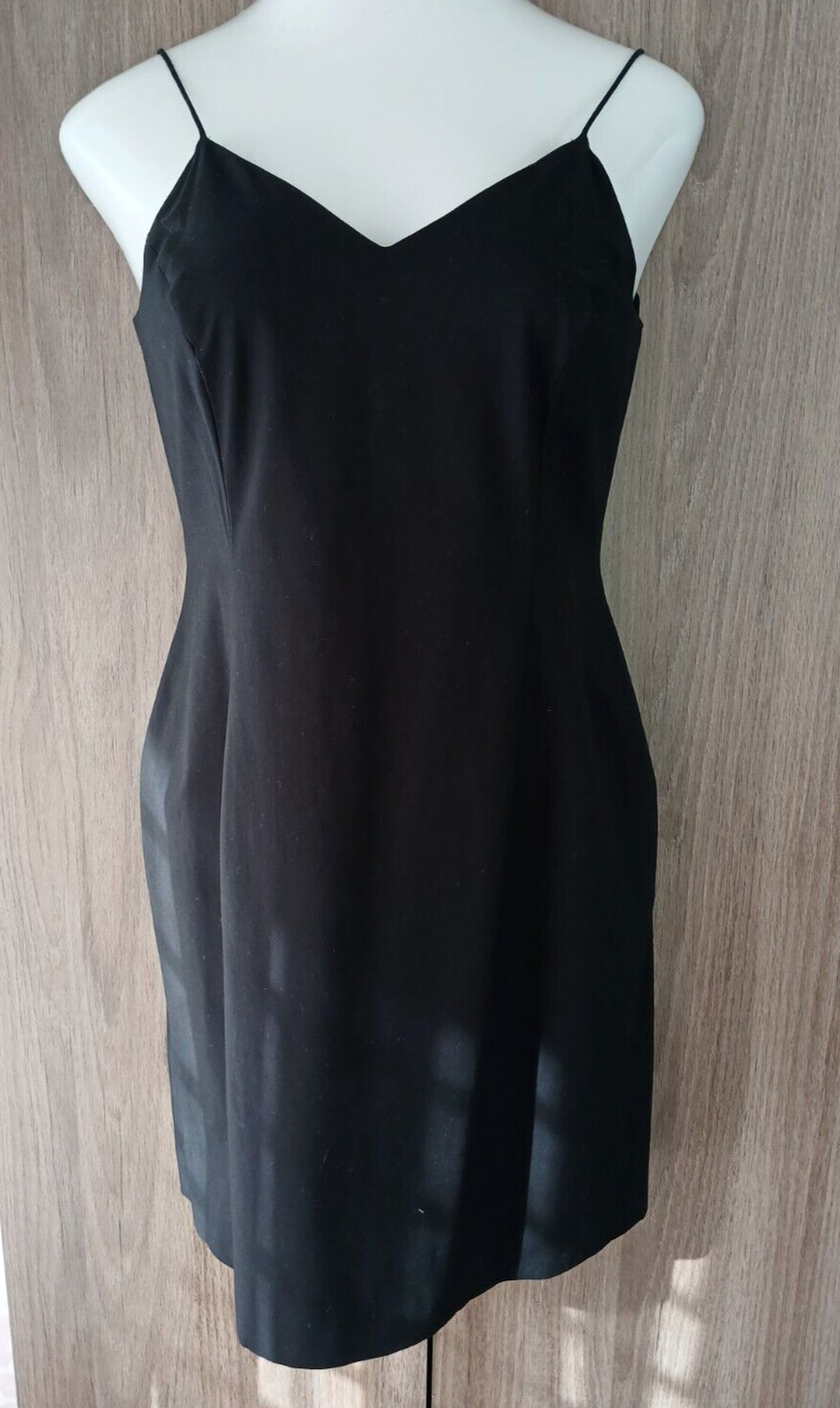 Jones New York Essentials 8 Little Black Dress Spaghetti Strap Sheath Shift New