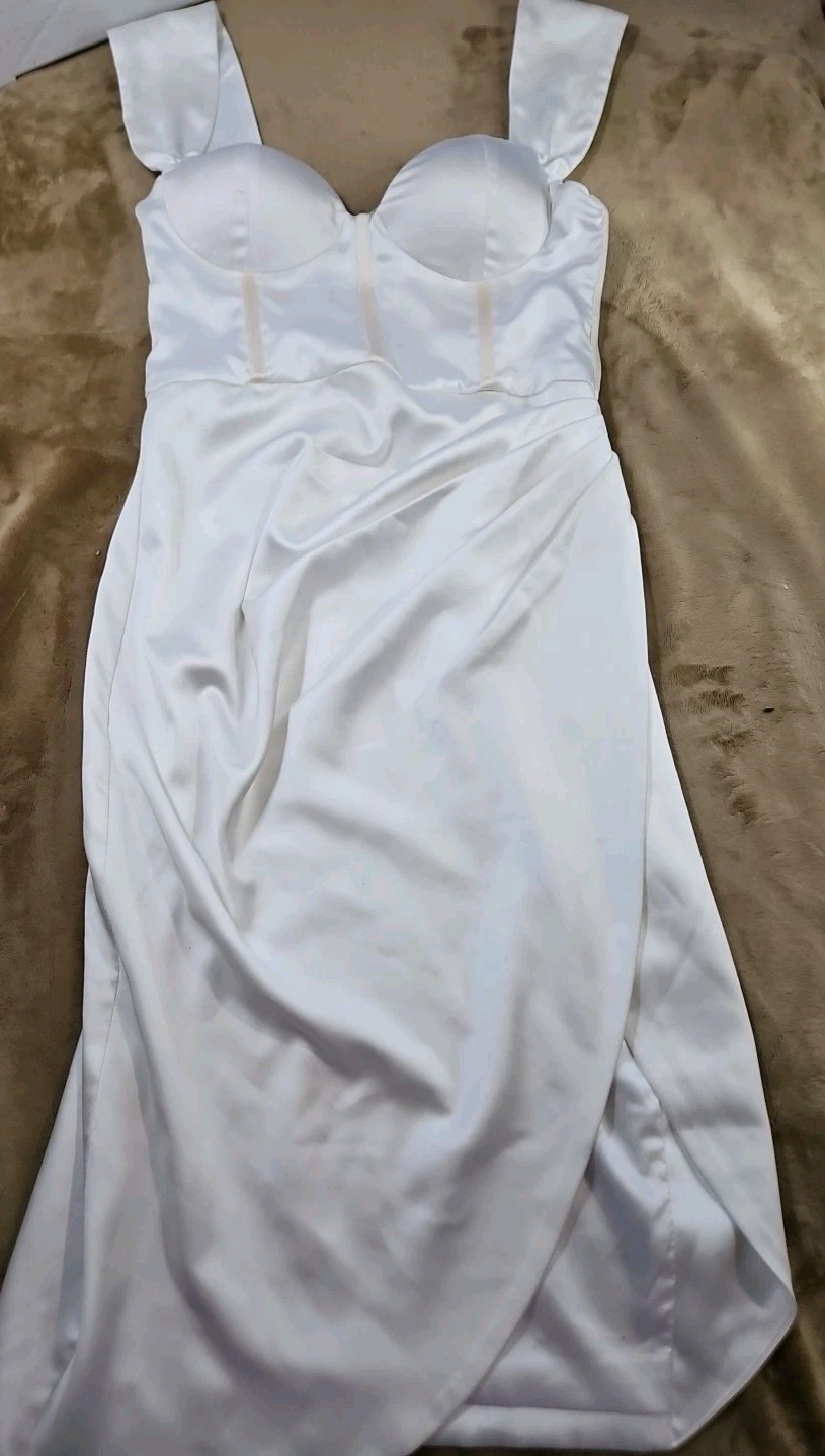 Miss Circle New York White Form-fittin Sleeveless Dress Corset Style Satin Sz M
