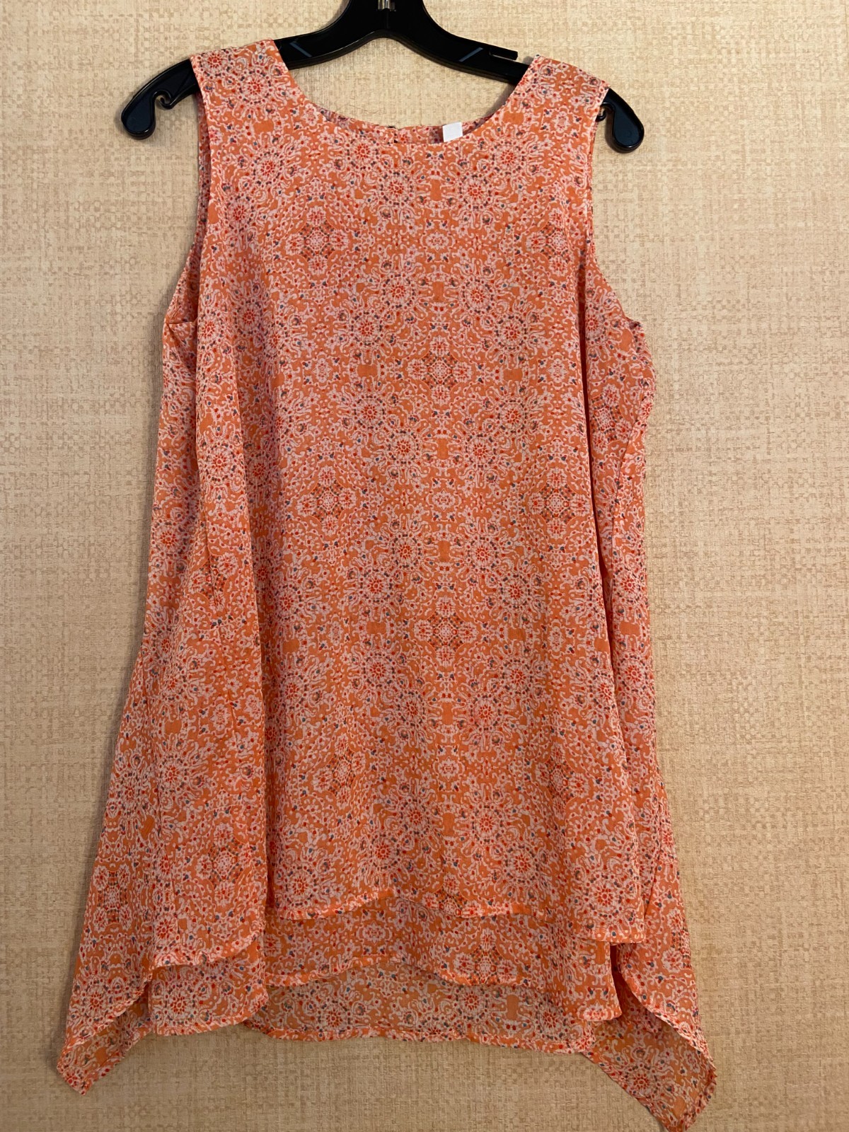 Fever sleeveless A-line shift short dress size M apricot with geometric print