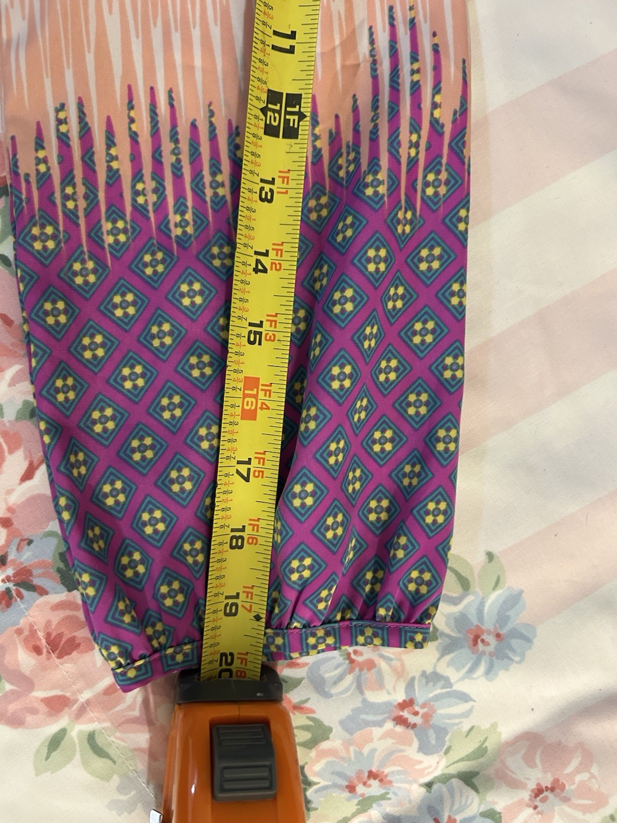 Peach Love Cream Geometric Print Shift Dress Medium Pink Boho 3/4 Sleeve Tribal