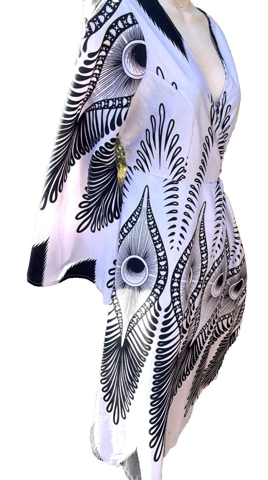 Step In Style Black & White Abstract Peacock Wrap Dress M NEW
