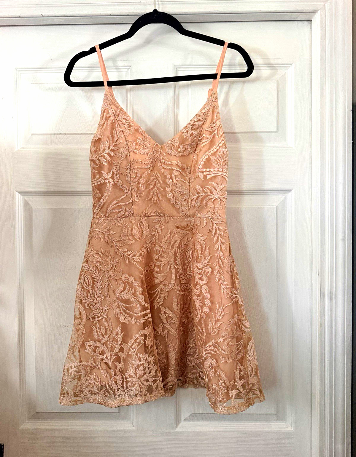 Speechless Juniors 5 Beige Floral Lace Fit & Flare V-Neck Short Dress Zip