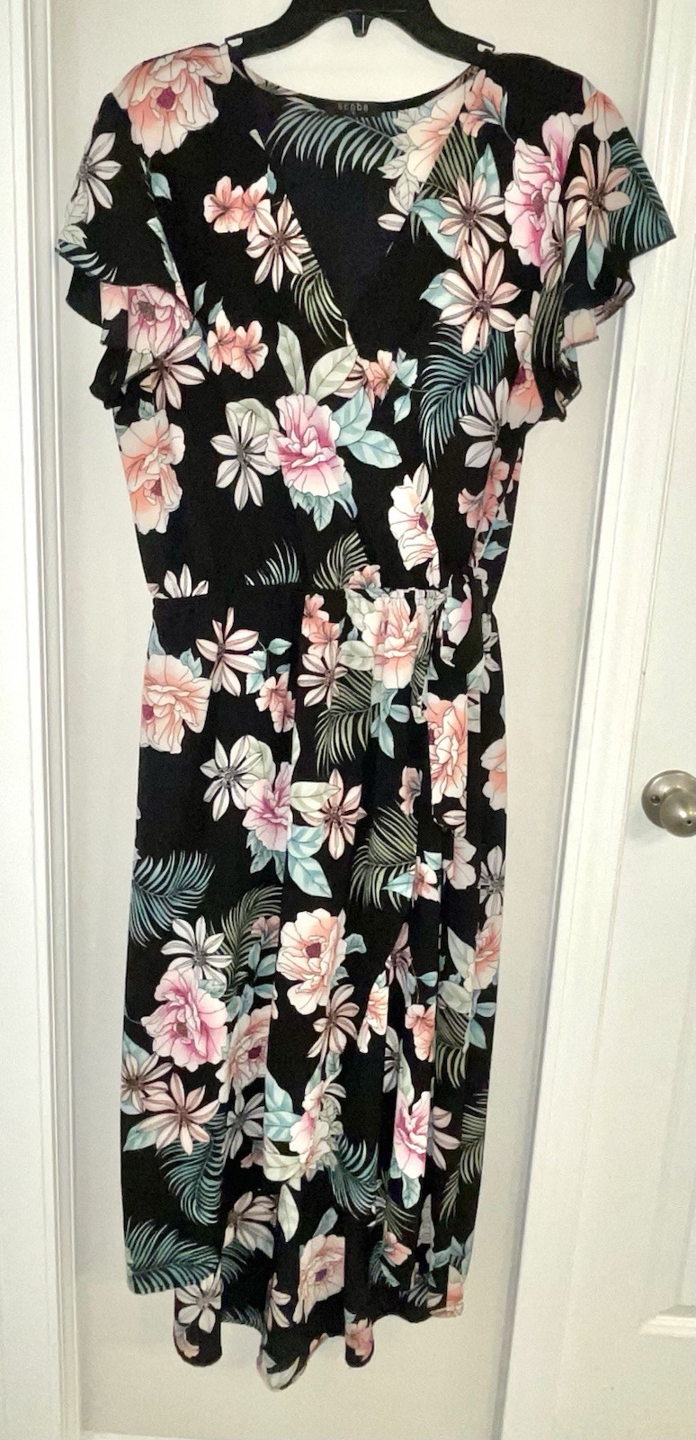 Scobe Women’s 1X Black Floral Wrap Hi-Low Wrap Dress with Tie Waist
