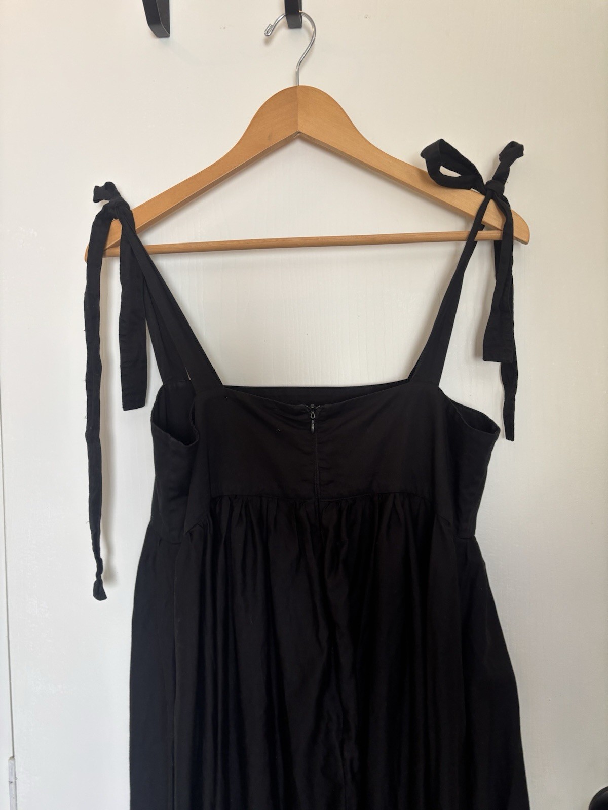 Ali Golden Black Solid Square Neck Tie-Strap A-Line Midi Dress Womens S