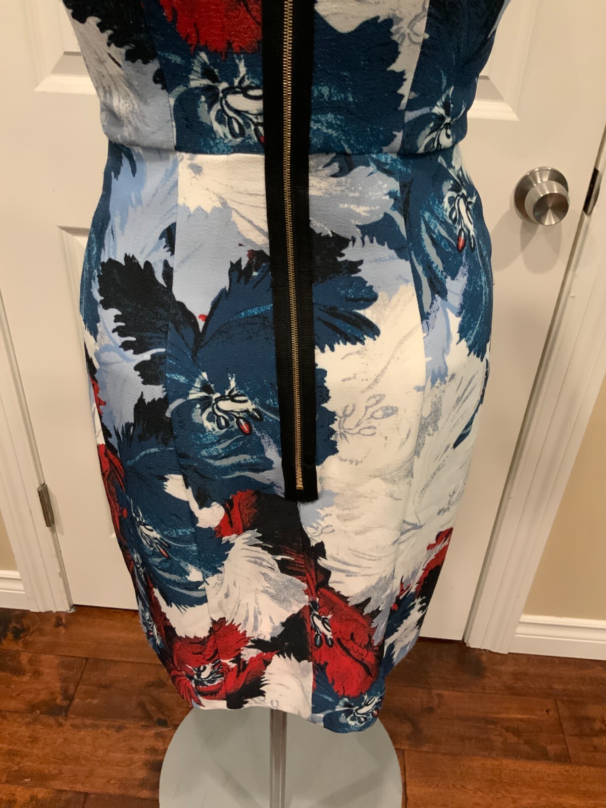 Erdem White, Blue & Red Floral Short Sleeve Cutout Sheath Dress, Size 0