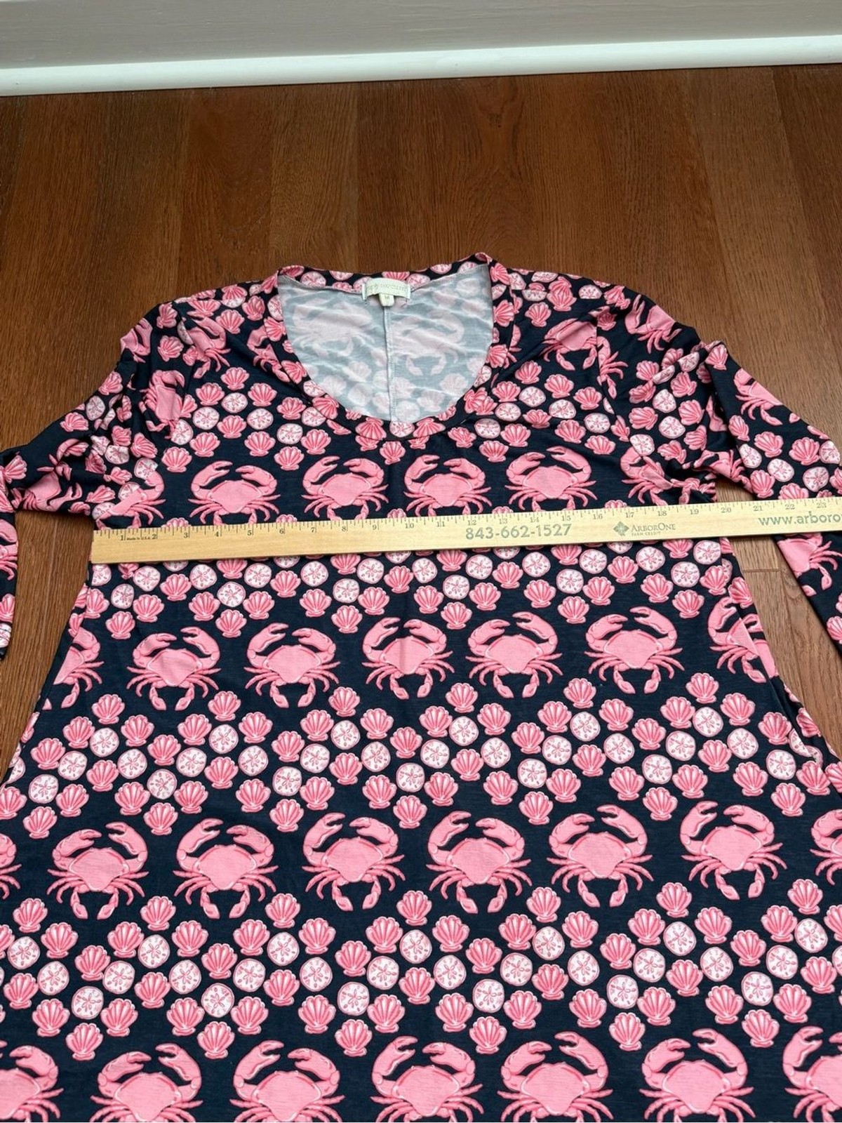 Simply Southern Pink Crab Shell Print Dress Medium Beach Coastal Sharkbite Hem