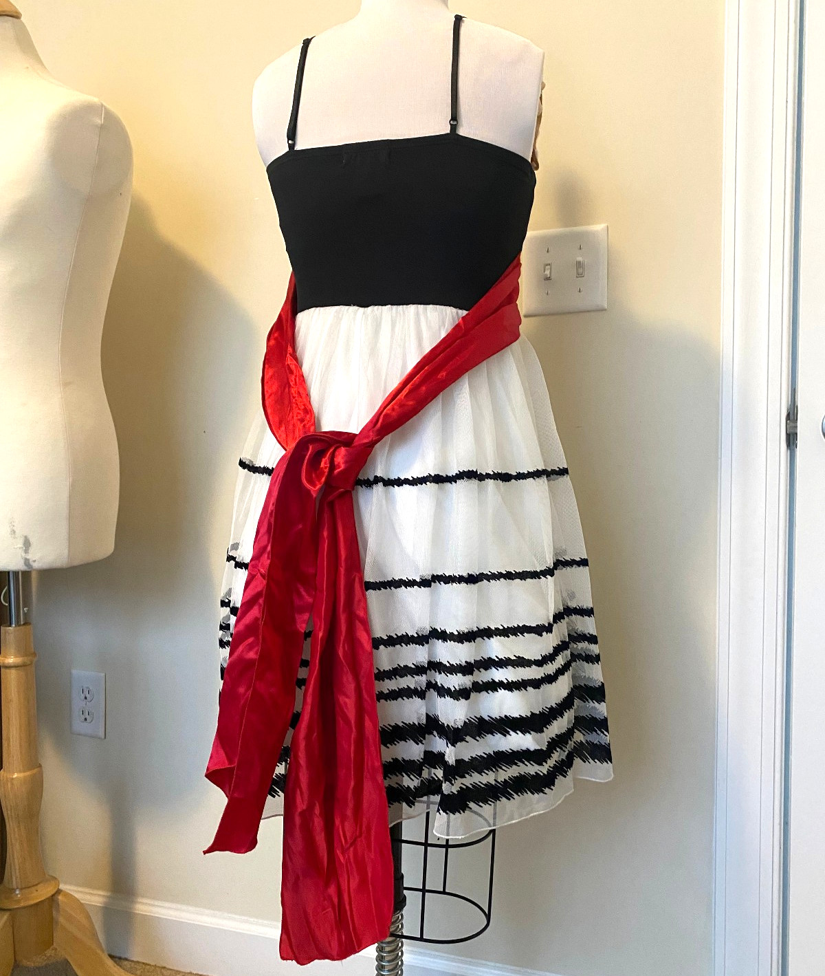 Trixxi vintage 2006 Y2K Sears black and white striped dress, small