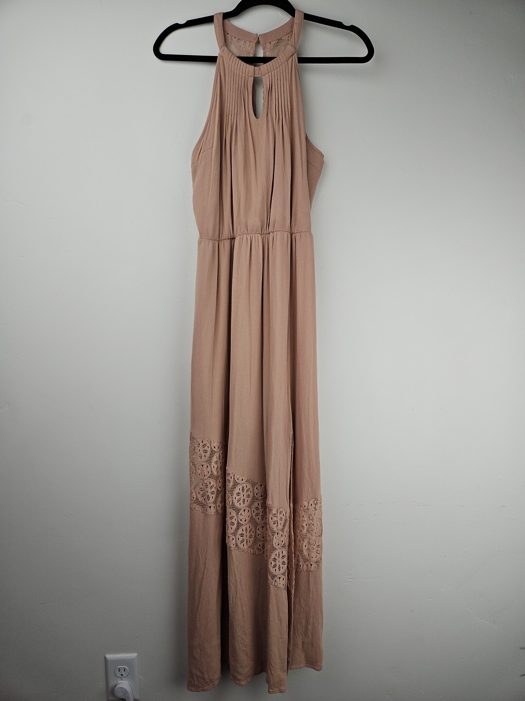 DOE AND RAE Boho Maxi Dress Womens S Beige Halter Lace Romantic Long Twirl Girly