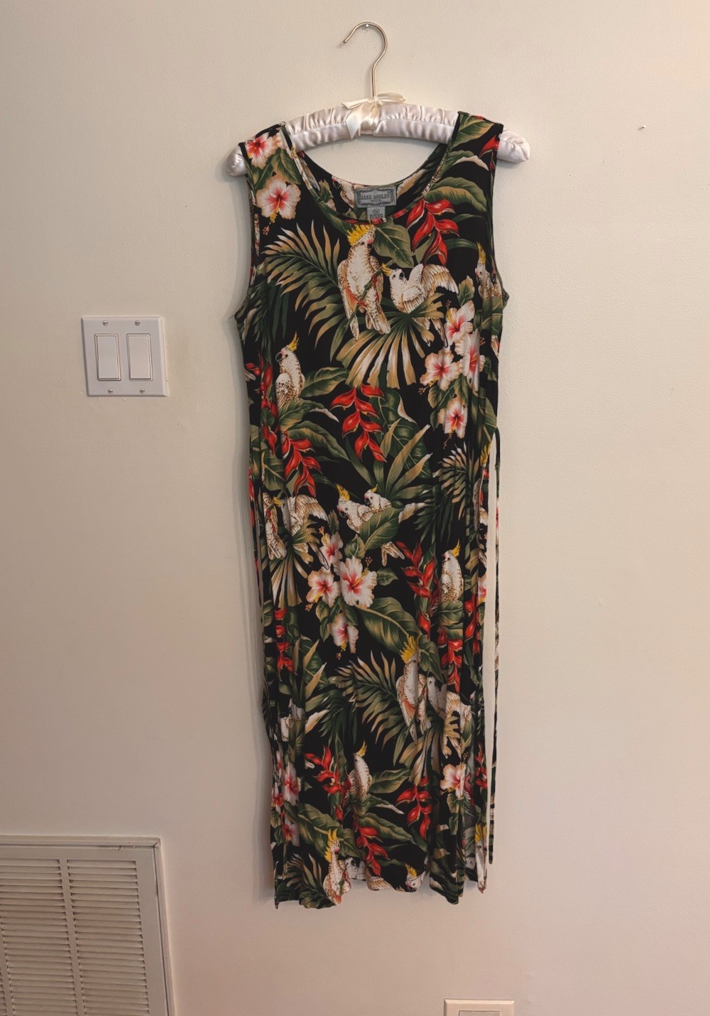 Jane Ashley Petite PM Tropical Floral Bird Sleeveless Scoop Neck Rayon Maxi