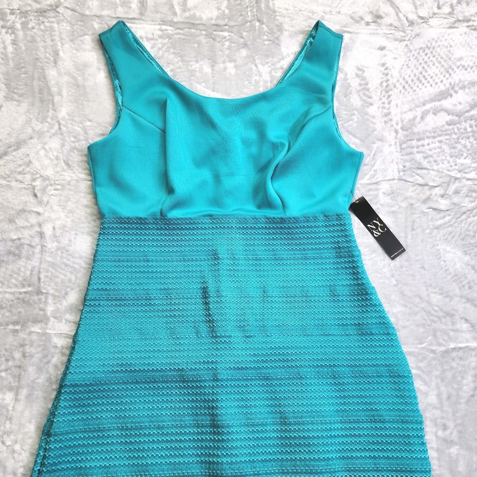 NY & Co Turquoise Sleeveless Sheath Dress M Stretch Classic Semi-Formal Cocktail