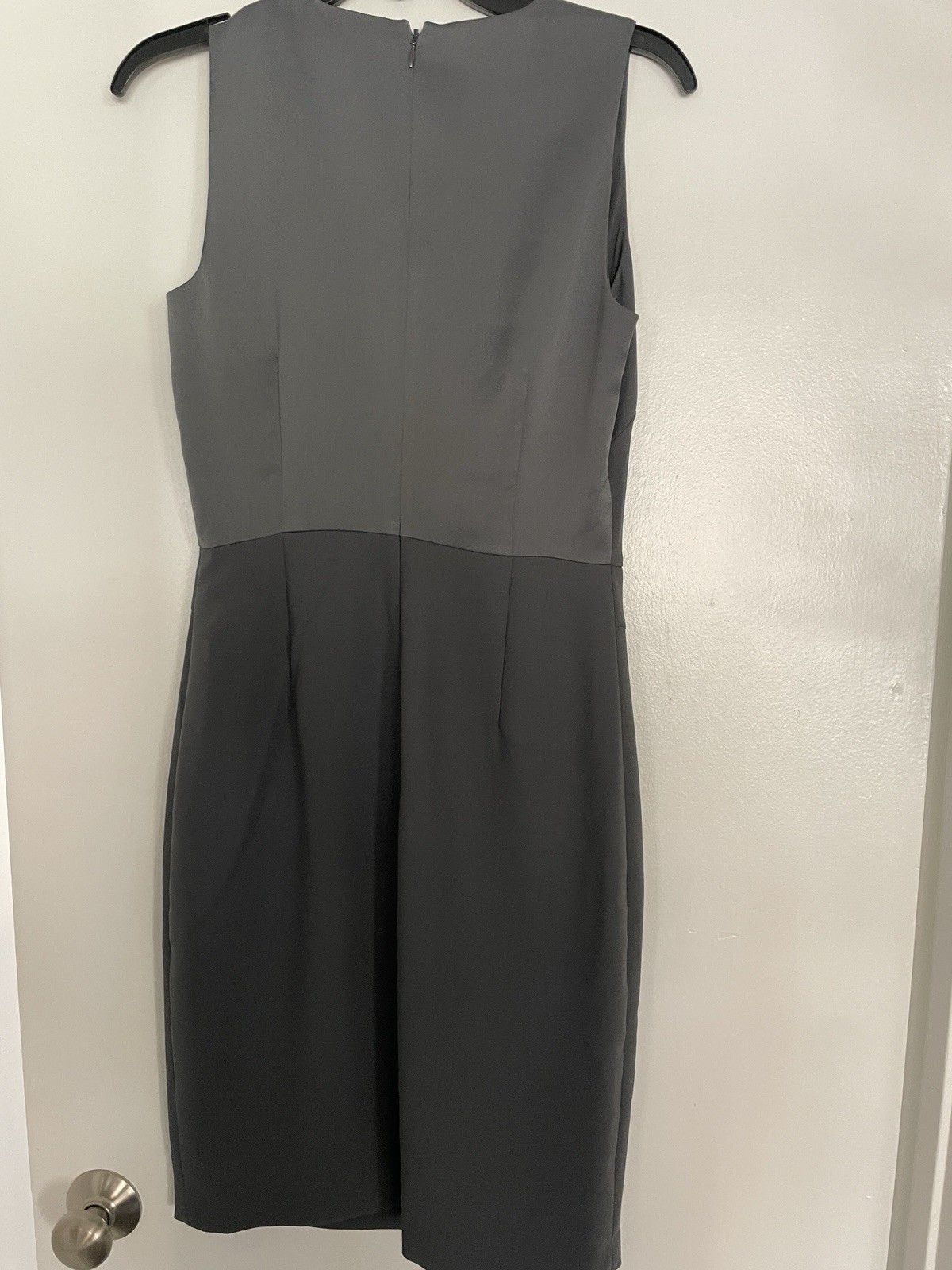 Banana Republic Gray Sleeveless Sheath Dress Size 2 Tall NWT