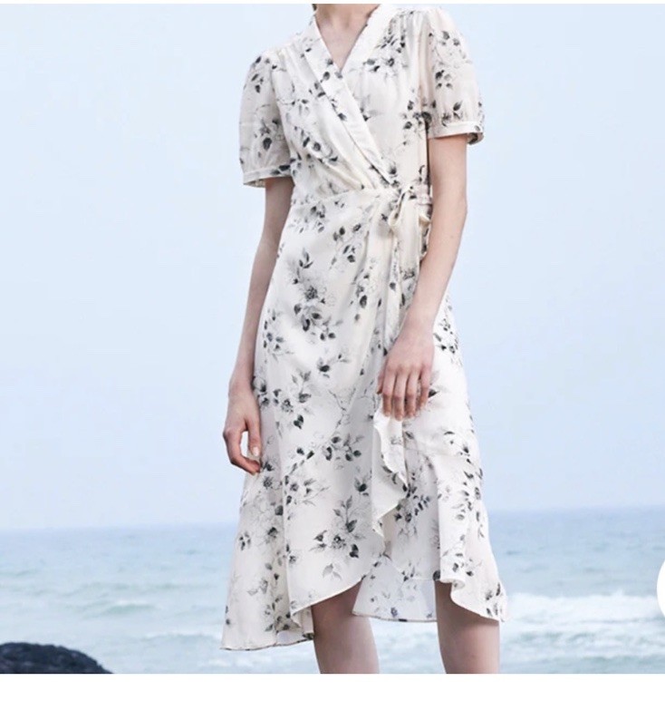 Goelia Ink Floral Print Puff Sleeve Wrap Dress Size 4 Fairy Romantic Feminine