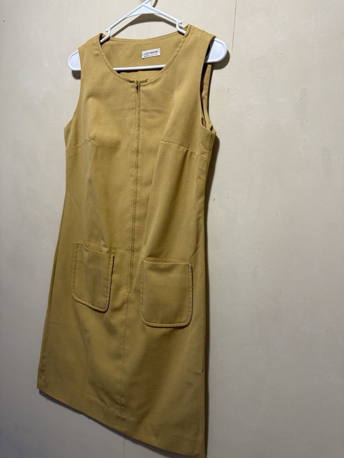 Vintage 1960’s Lady Arrow Sleeveless Sheath Midi Dress Women’s Sz 12 / Yellow