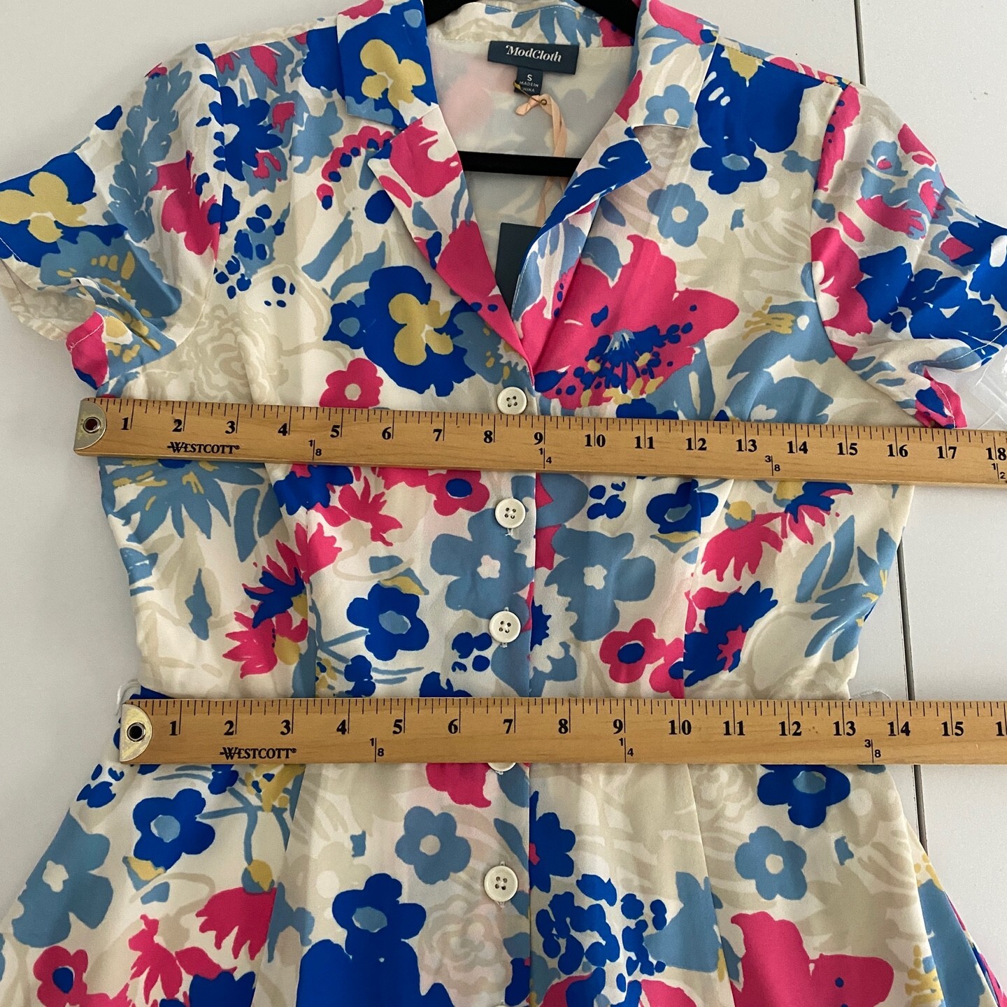 Modcloth Exciting Find Shirt Dress Size Small Belted Blue Pink Floral Button