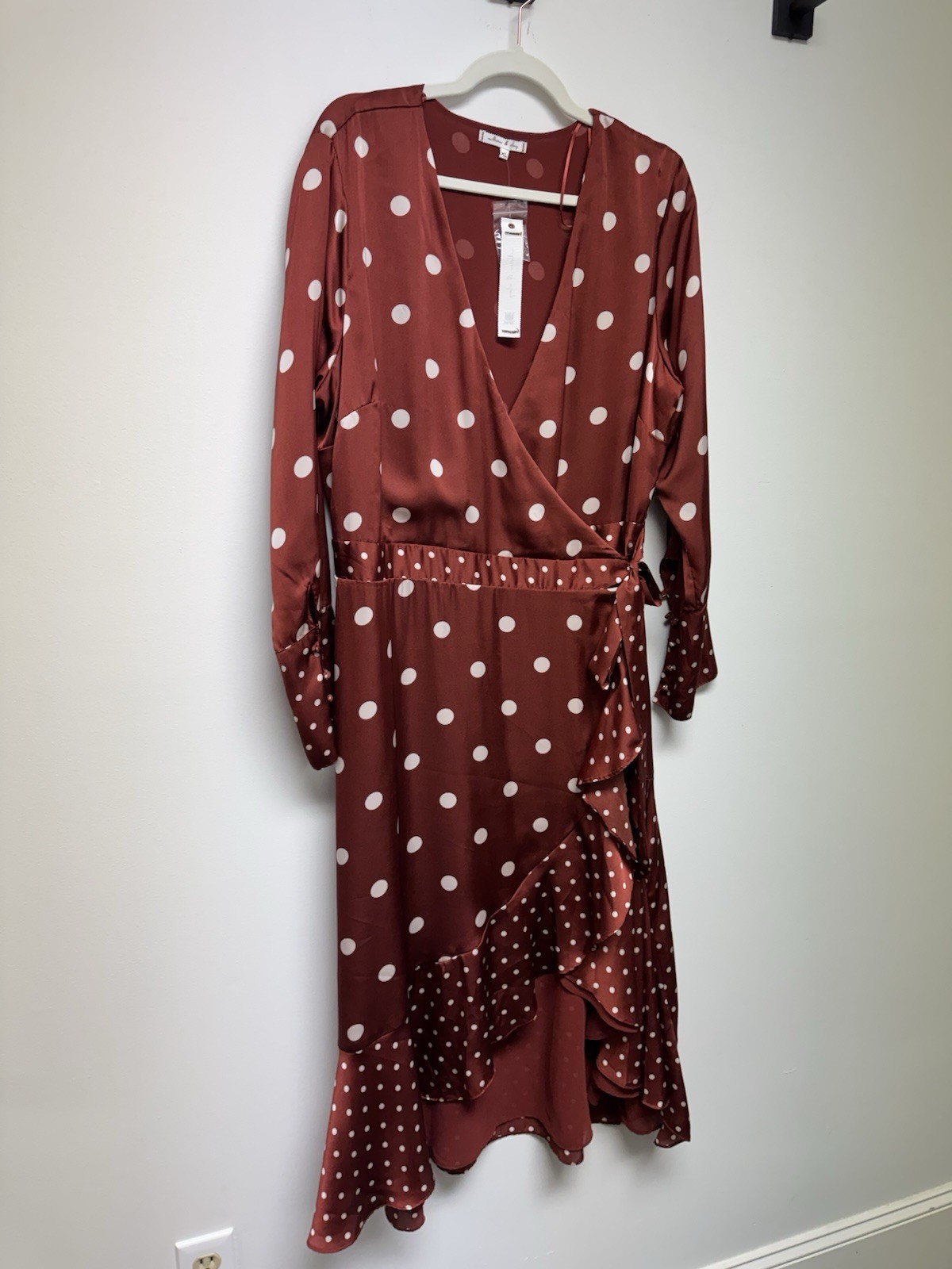 Willow & Lily XL Satin Brown White Polka Dot Belted Long Sleeve Midi Wrap Dress