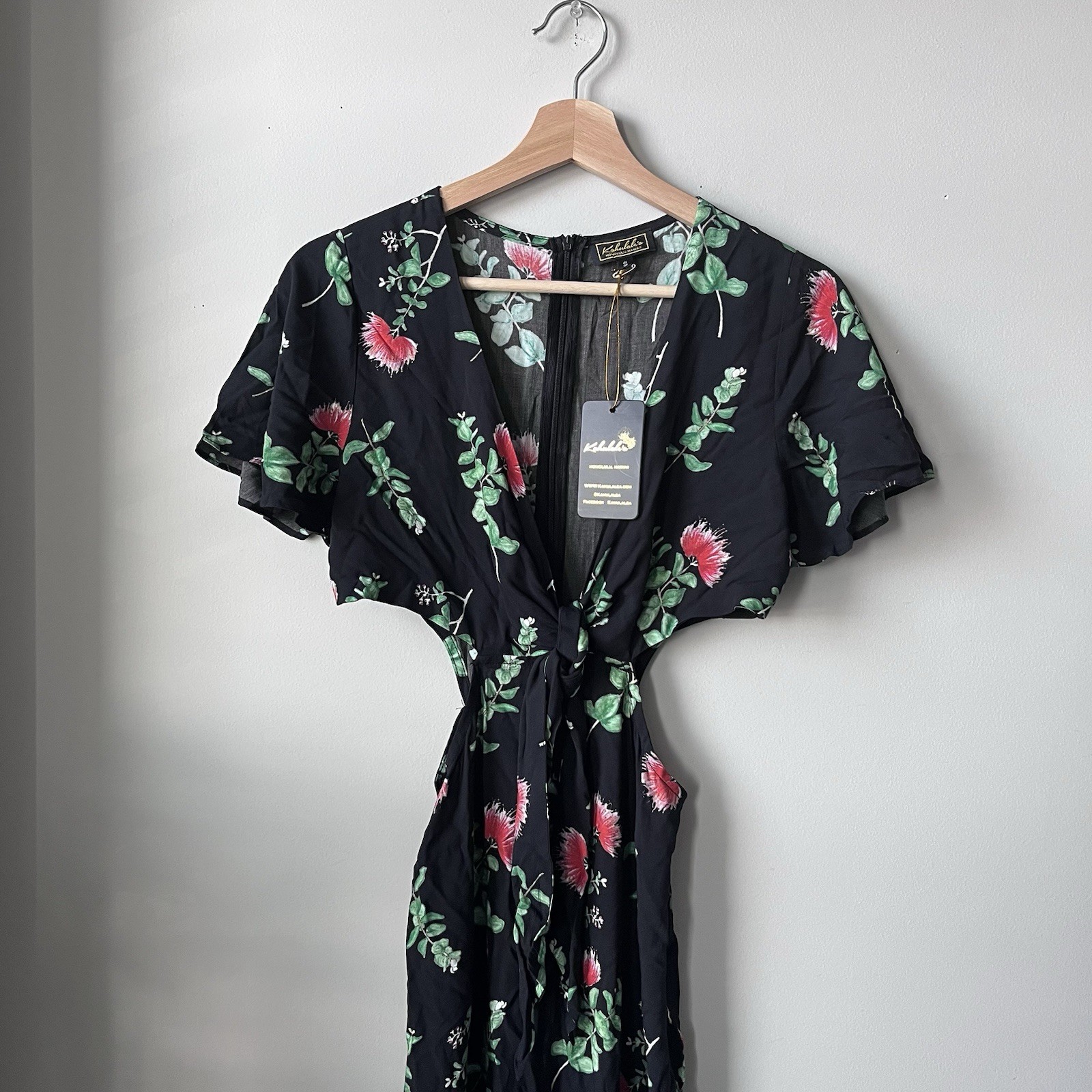 Kahulalea Nahoku Wrap Dress NWT Sz S Lehua O Puna Hawaiian Aloha Resort Wear