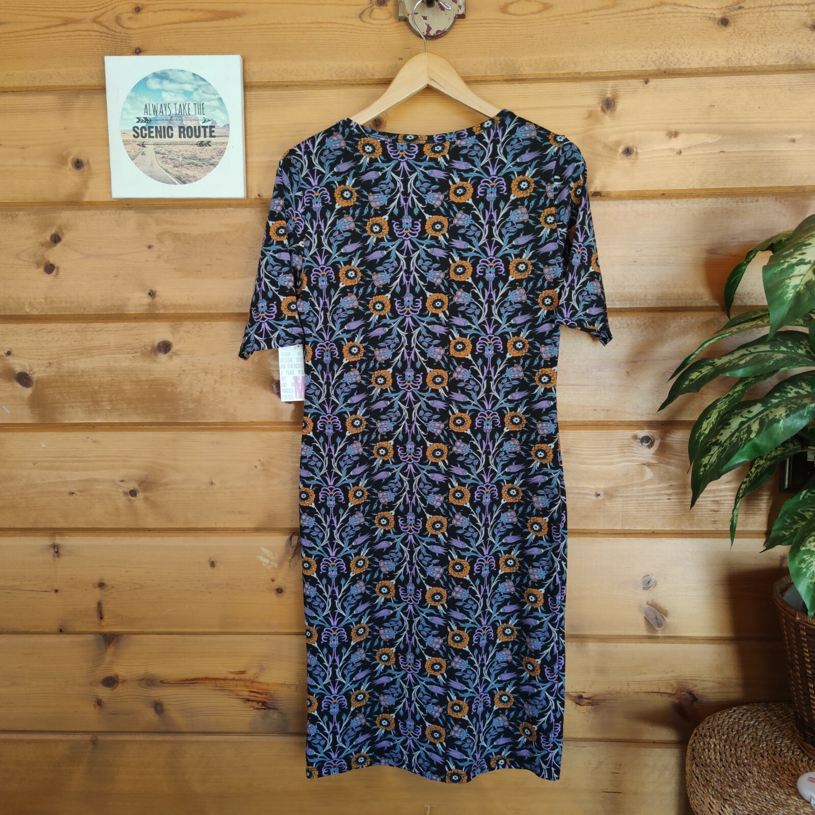 Lularoe NWT Julia Body Con Form Fitting Stretch Dress Floral Geo Knee Sz Medium