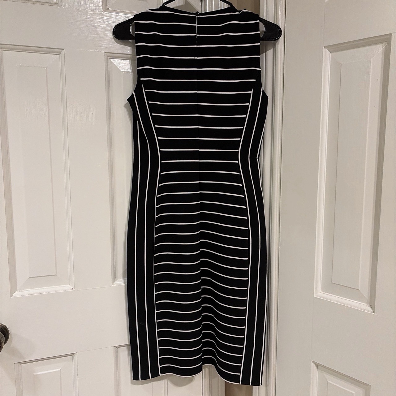 NWT BOLD Elements Bodycon Dress Sleeveless Round Neck Black & White Striped