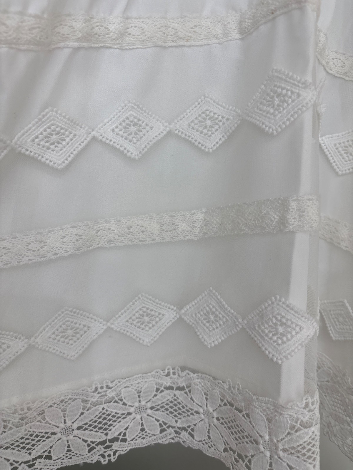 White Boho Lace Trim V-Neck Dress Small Lined Peasant Cottagecore