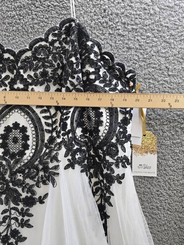 Say Yes Trendy Plus Size Strapless Embellished Gown Women’s 20W White/Black