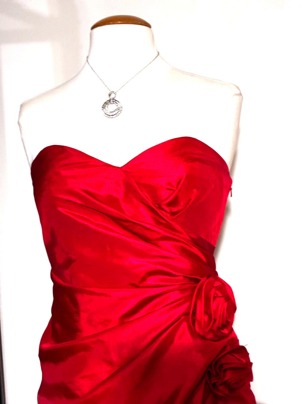 Preown-Jump Apparel Classic Decadence S’Heart Bodice Prom Gown(Red) – Sz 9/10