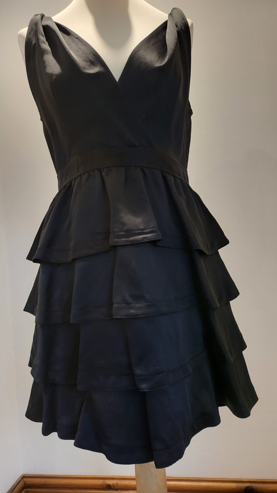 Sandro Black Dress Size 38-52%Viscose/48% Linen RRP E275 Very Good Quality*BNWTS