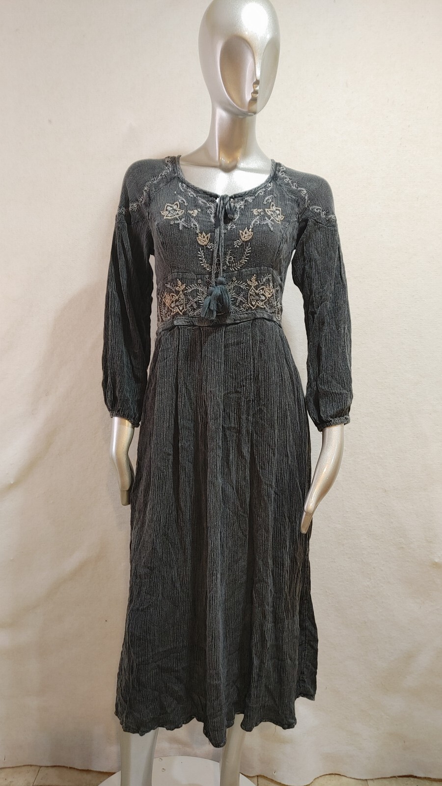 Sweet Magnolia Semi Sheer Tie Waist Floral Embroidered Maxi Dress Sz Small Gray