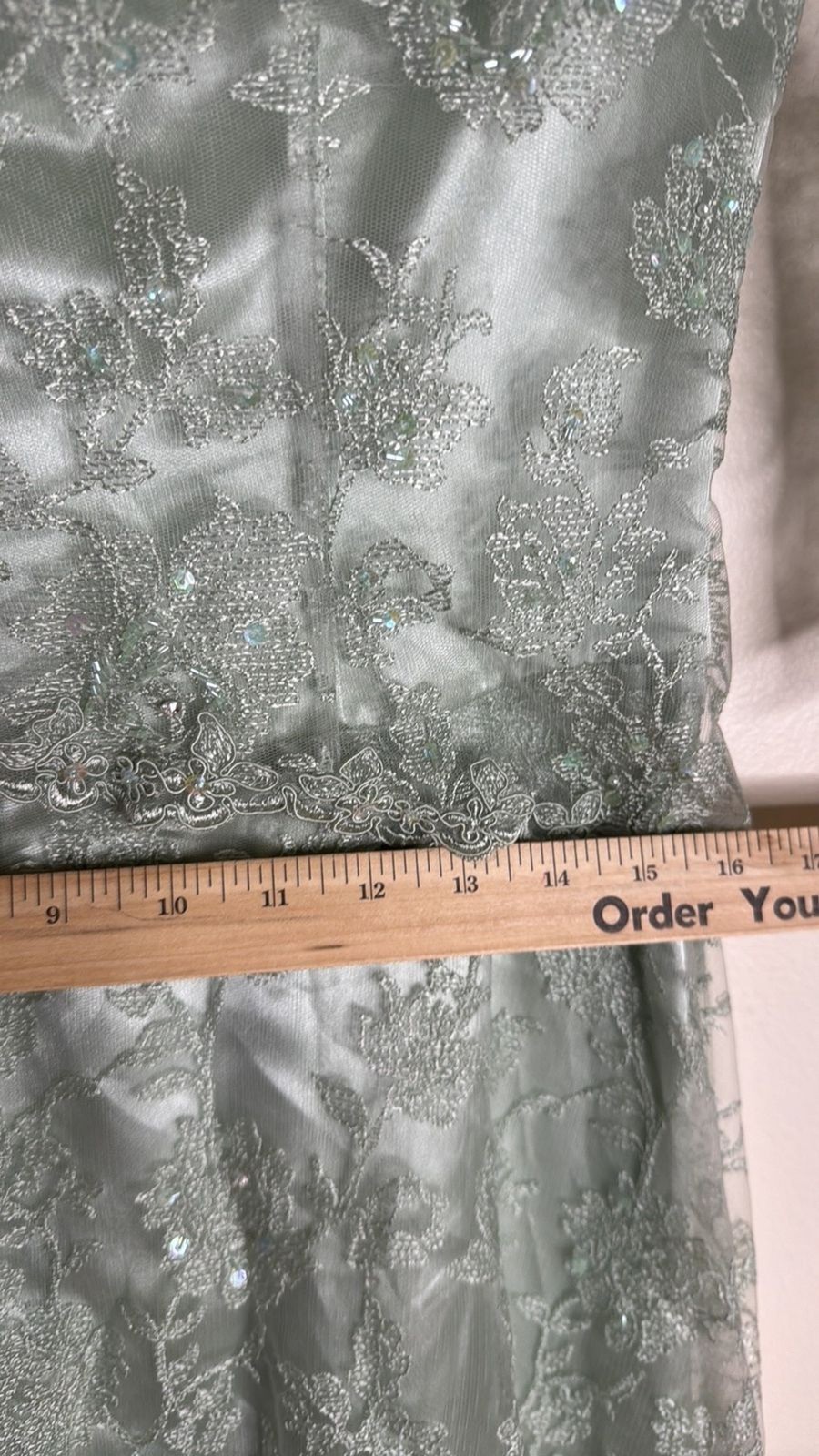 vtg Cassandra Stone Dress Womens 8 Sage Green Lace Gown Formal Evening Beaded