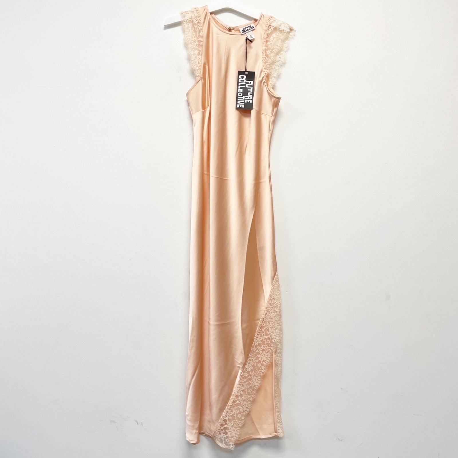 Future Collective Women’s Sleeveless Lace Trim Maxi Dress Peach Orange Size XS