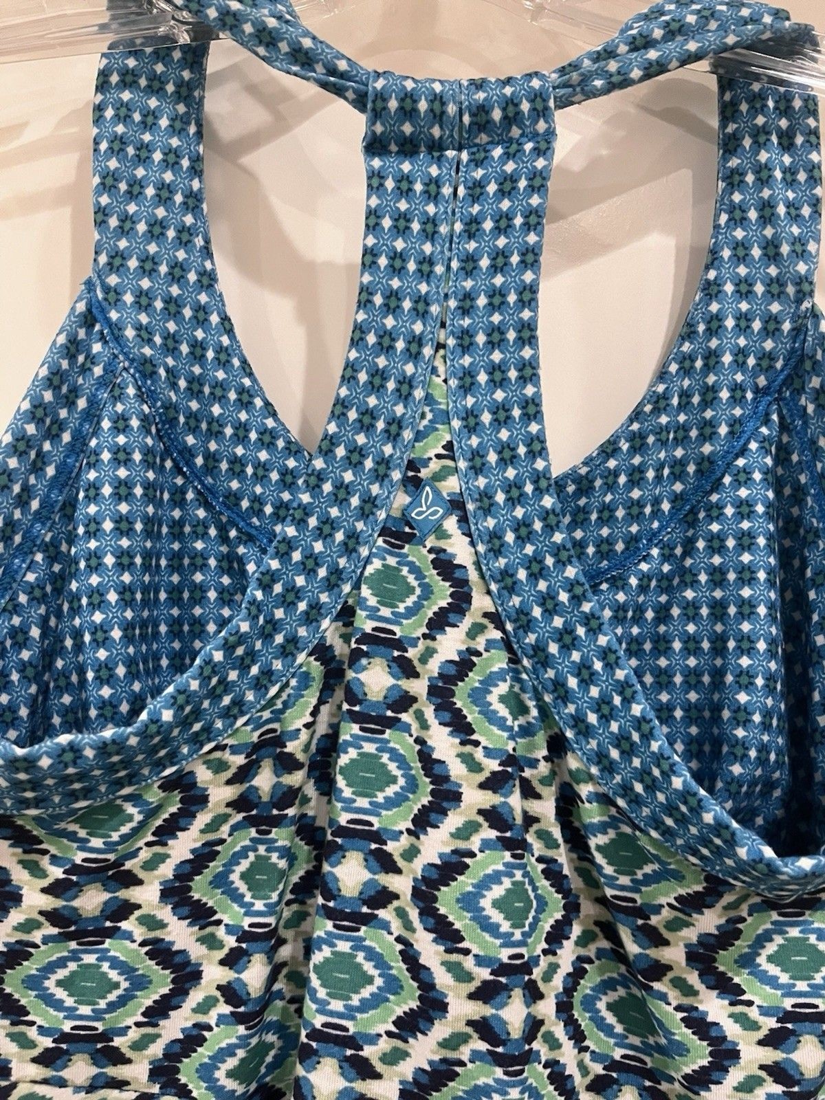 PrAna Cali Aztec Pattern Green Blue Racerback Athletic Tank Dress Sz M Shelf Bra