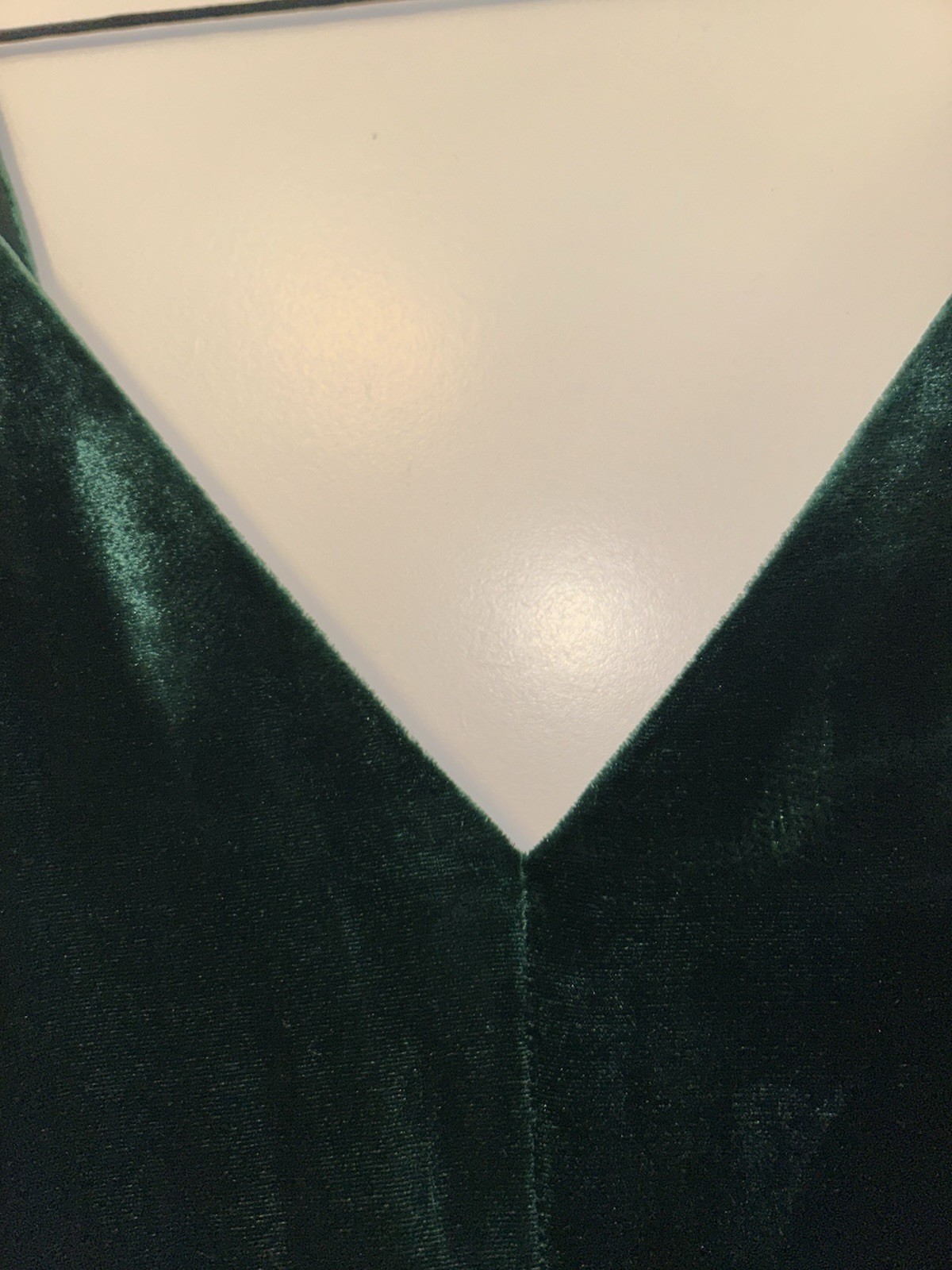 BCBGMAXAZRIA “Mallory” Emerald Green Evening Gown – M – Silk Velvet Slit Dress