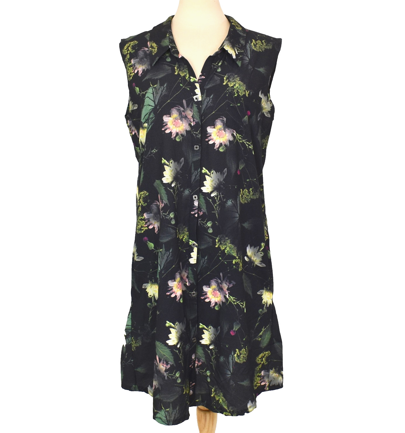 OISELLE Athleisure Sleeveless Shirtdress 12 L Travel Tech Lightweight Breathable