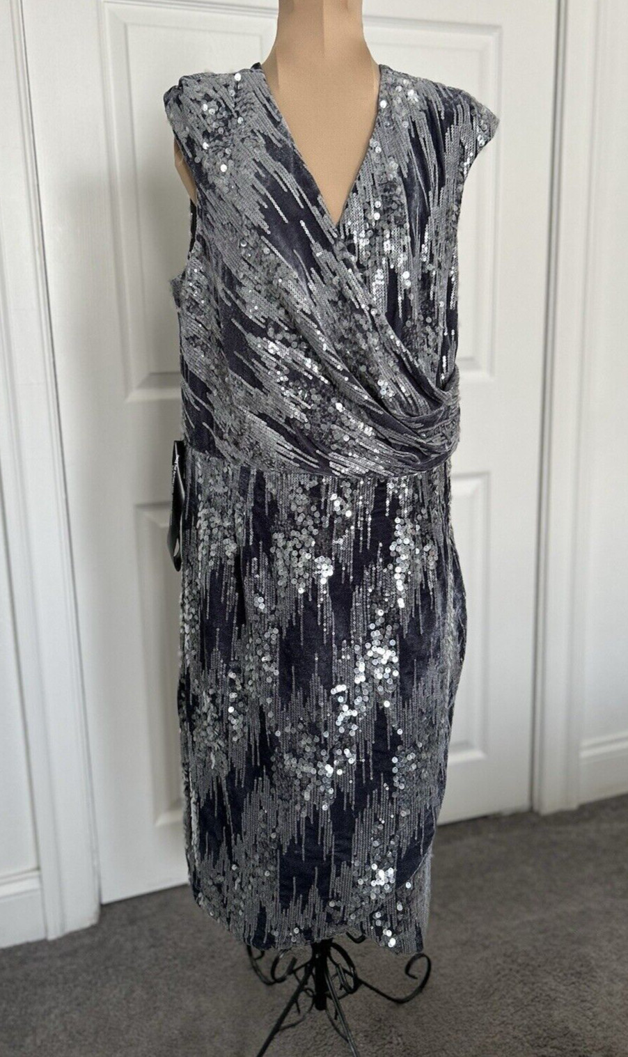 JS Collections June Sequin Velvet Faux Wrap Cocktail Dress in Gray/Silver Sz 16